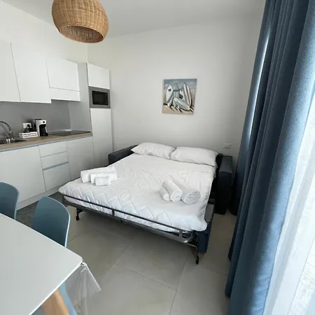 Le Onde Della Sicciara Balestrate